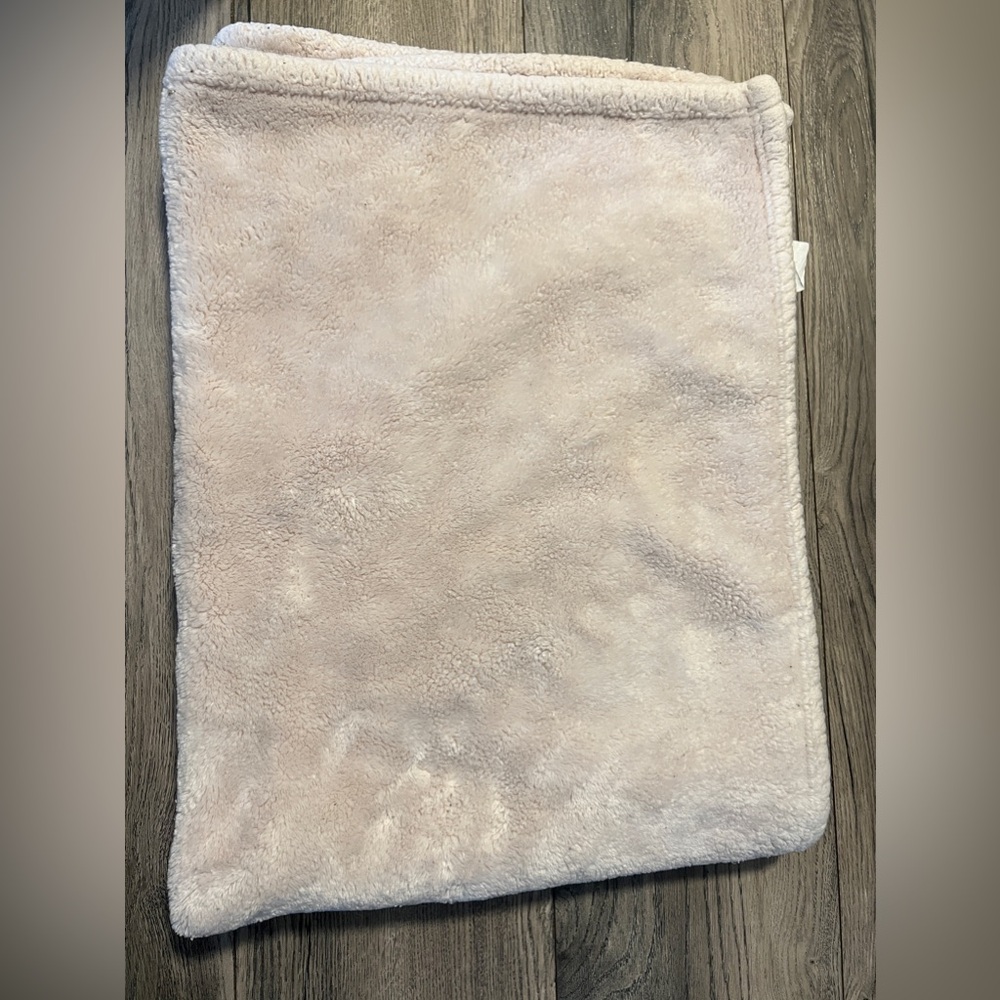 Plush Soft Throw Blanket - Light Blush